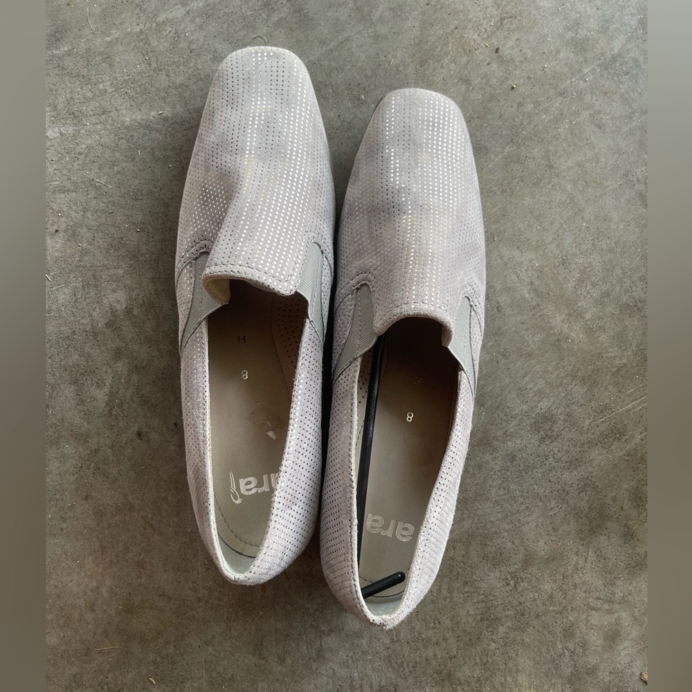 Ara Gray Silver Leather Loafers Women Size US 8   MADE IN PORTUGAL